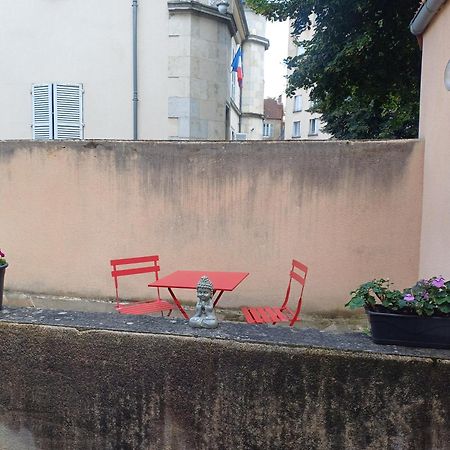 Joli Cocon En Plein Centre Ville Vichy Luaran gambar